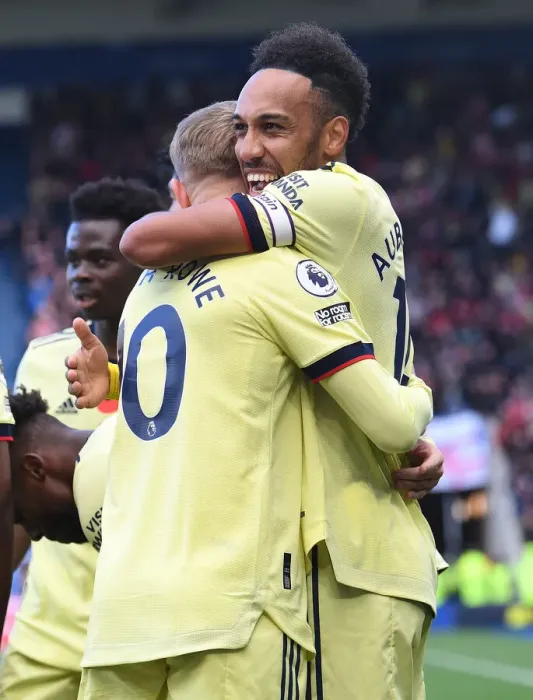 Framed Print : Arsenal's Smith Rowe and Aubameyang Celebrate Goals in Leicester City Victory (2021-22) Framed Print : Arsenal's Smith Rowe and Aubameyang Celebrate Goals in Leicester City Victory (2021-22)