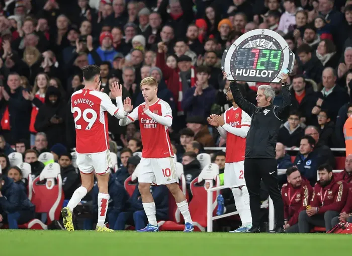 Framed Print : Arsenal's Smith Rowe Subs In: Arsenal FC vs Brighton & Hove Albion, Premier League 2023-24