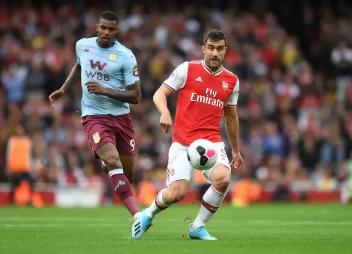 Framed Print : Arsenal's Sokratis in Action against Aston Villa in the Premier League (2019-20) Framed Print : Arsenal's Sokratis in Action against Aston Villa in the Premier League (2019-20)