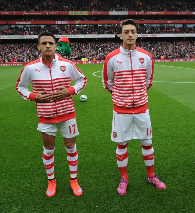 Framed Print : Arsenal's Star Duo: Sanchez and Ozil Before Arsenal vs. Chelsea, Premier League 2014 / 15