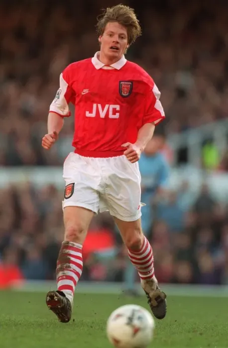 Framed Print : Arsenal's Stefan Schwarz: A Star in Action