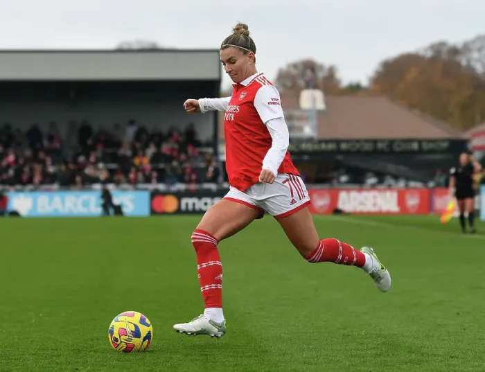 Framed Print : Arsenal's Steph Catley in Action: Battling Everton Women in FA Women's Super League, December 2022 Framed Print : Arsenal's Steph Catley in Action: Battling Everton Women in FA Women's Super League, December 2022