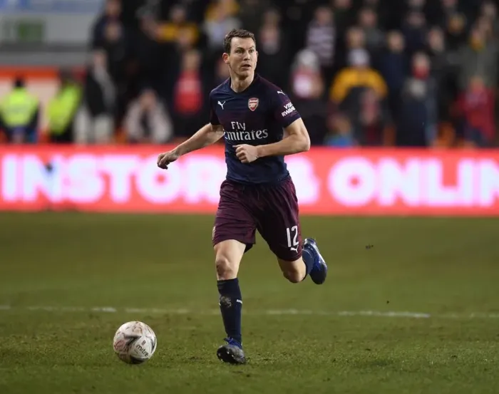 Framed Print : Arsenal's Stephan Lichtsteiner in FA Cup Action against Blackpool Framed Print : Arsenal's Stephan Lichtsteiner in FA Cup Action against Blackpool