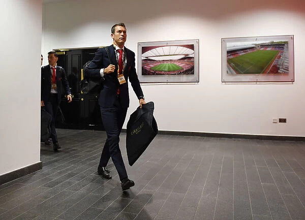 Arsenal's Stephan Lichtsteiner Prepares for Europa League Clash Against Vorskla Poltava