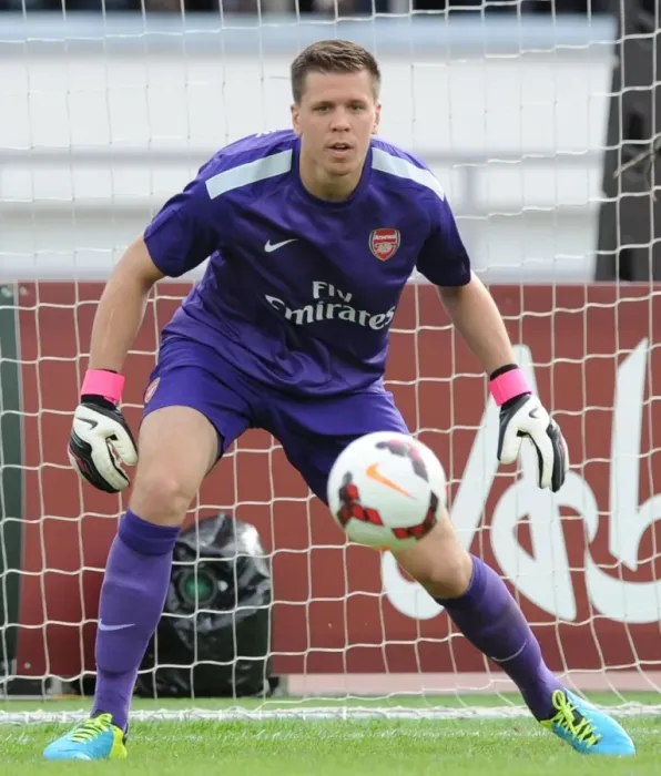 Framed Print : Arsenal's Szczesny Stands Out: Arsenal vs. Manchester City Pre-Season Clash (2013-14) Framed Print : Arsenal's Szczesny Stands Out: Arsenal vs. Manchester City Pre-Season Clash (2013-14)