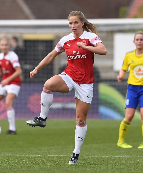 Arsenal's Tabea Kemme in Action: Arsenal Women vs. Birmingham City Ladies (WSL 2018-19)