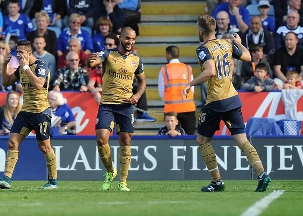 Arsenal's Theo Walcott and Aaron Ramsey Celebrate First Goal vs Leicester City (2015 / 16)