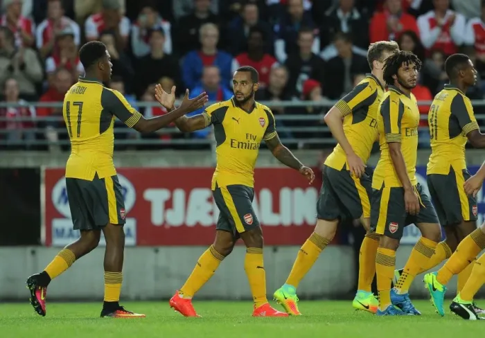 Framed Print : Arsenal's Theo Walcott and Alex Iwobi Celebrate Goal Against Viking FK (2016-17)