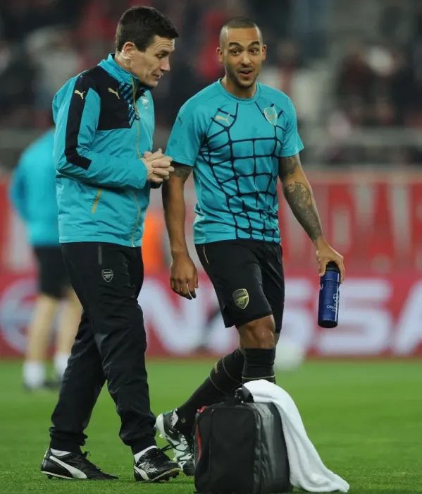 Framed Print : Arsenal's Theo Walcott and Doctor Gary O'Driscoll: Pre-Match Focus (2015-16 Champions League, Olympiacos) Framed Print : Arsenal's Theo Walcott and Doctor Gary O'Driscoll: Pre-Match Focus (2015-16 Champions League, Olympiacos)