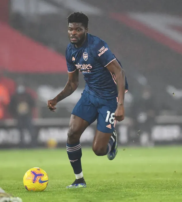 Framed Print : Arsenal's Thomas Partey in Action at Empty Southampton Stadium - Premier League 2020-21