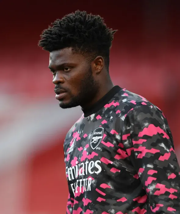 Framed Print : Arsenal's Thomas Partey Before Empty Emirates Stadium in UEFA Europa League Semi-Final vs Villarreal CF