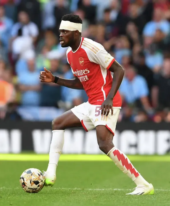 Framed Print : Arsenal's Thomas Partey Faces Manchester City in FA Community Shield Showdown, 2023-24