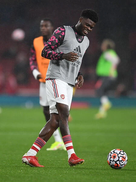 Arsenal's Thomas Partey Gears Up for Arsenal v Crystal Palace in Premier League