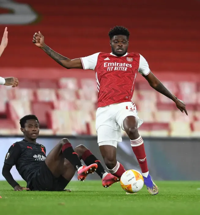 Framed Print : Arsenal's Thomas Partey Overpowers Slavia Praha in Empty Europa League Quarterfinal Framed Print : Arsenal's Thomas Partey Overpowers Slavia Praha in Empty Europa League Quarterfinal