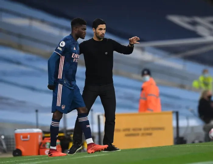 Framed Print : Arsenal's Thomas Partey Receives Tactical Instructions from Mikel Arteta during Manchester City Showdown (Premier League 2020-21)