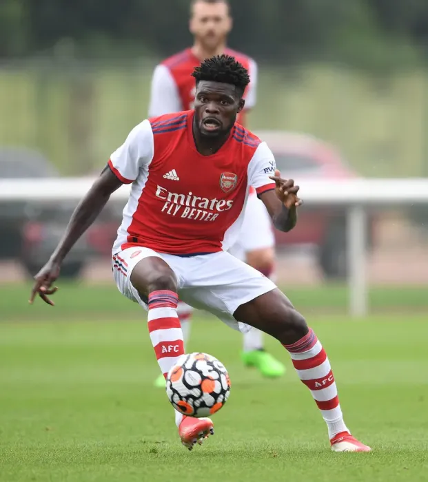 Framed Print : Arsenal's Thomas Partey Trains with Millwall: Pre-Season Friendly (2021) Framed Print : Arsenal's Thomas Partey Trains with Millwall: Pre-Season Friendly (2021)