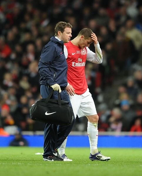 Arsenal's Thomas Vermaelen Carried Off Injured Against Everton (2011-12)