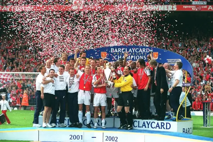 Framed Print : Arsenal's Thrilling 4-3 Victory over Everton at Highbury (2002) Framed Print : Arsenal's Thrilling 4-3 Victory over Everton at Highbury (2002)