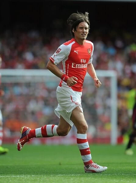 Arsenal's Tomas Rosicky in Action Against Benfica at the Emirates Cup 2014