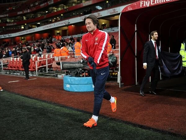 Arsenal's Tomas Rosicky Gears Up for Manchester United Clash in Premier League