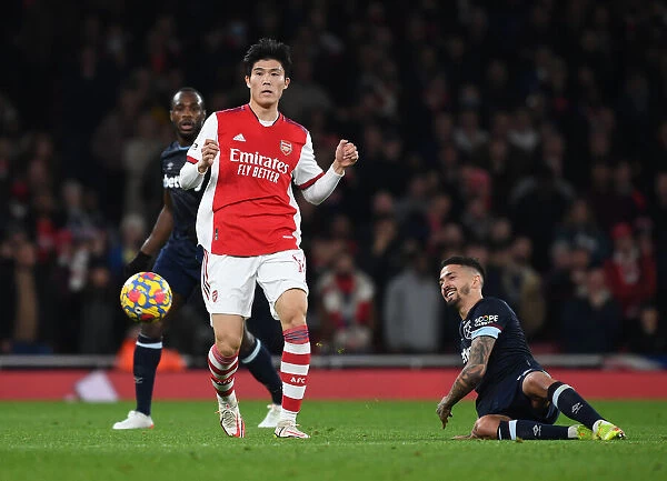 Arsenal's Tomiyasu in Action against West Ham United - Premier League 2021-22