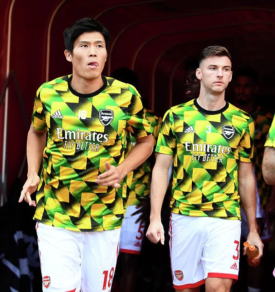 Arsenal's Tomiyasu and Tierney Before Arsenal v Liverpool (2022-23)