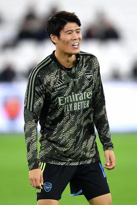 Framed Print : Arsenal's Tomiyasu Warming Up Ahead of West Ham Cup Clash Framed Print : Arsenal's Tomiyasu Warming Up Ahead of West Ham Cup Clash