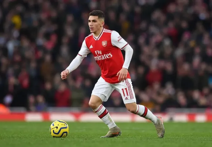 Framed Print : Arsenal's Torreira in Action Against Sheffield United (Premier League, January 2020)