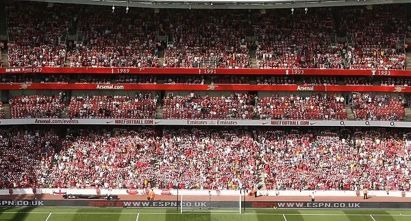 Arsenal's Triumph: 4-1 Victory Over Portsmouth in the Barclays Premier League at Emirates Stadium (2009)