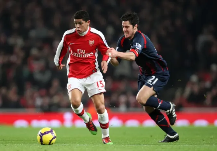 Framed Print : Arsenal's Triumph: 4-2 Victory Over Bolton Wanderers (2010)