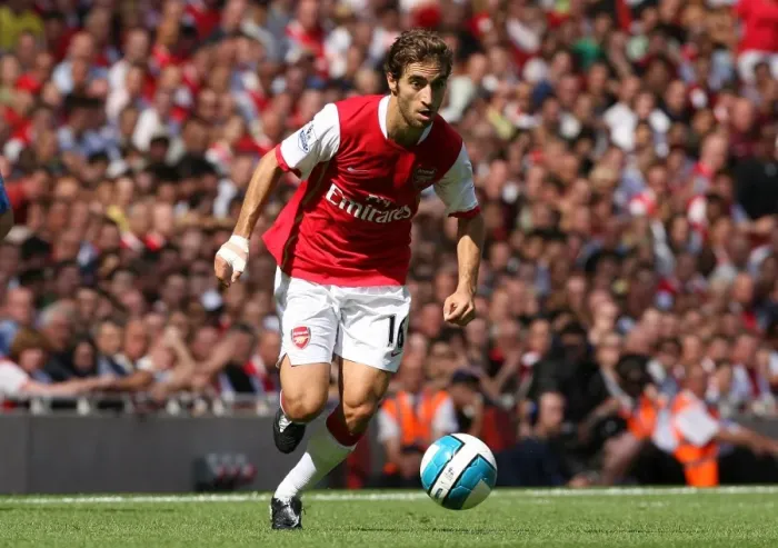 Framed Print : Arsenal's Triumph: Mathieu Flamini Leads the Gunners to a 3-1 Victory Over Portsmouth in the Barclays Premier League (September 2, 2007) Framed Print : Arsenal's Triumph: Mathieu Flamini Leads the Gunners to a 3-1 Victory Over Portsmouth in the Barclays Premier League (September 2, 2007)