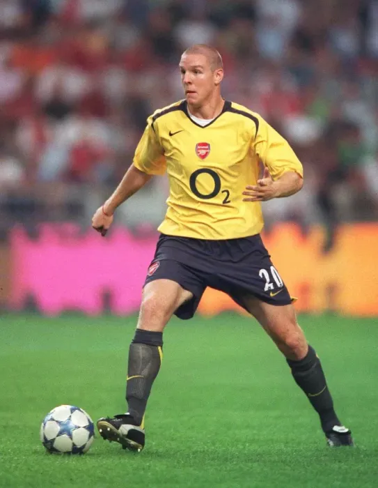 Framed Print : Arsenal's Triumph over Ajax: Philippe Senderos and the Amsterdam Tournament Victory (2005) Framed Print : Arsenal's Triumph over Ajax: Philippe Senderos and the Amsterdam Tournament Victory (2005)