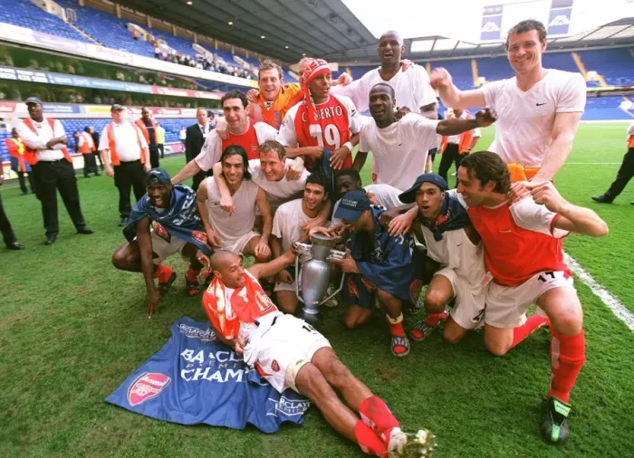 Framed Print : Arsenal's Triumph: Champions Celebrate at White Hart Lane, 2004 Framed Print : Arsenal's Triumph: Champions Celebrate at White Hart Lane, 2004