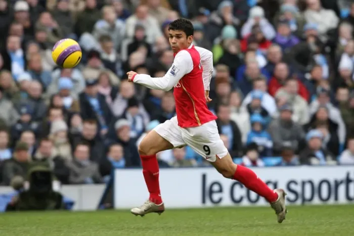 Framed Print : Arsenal's Triumph: Eduardo's Brilliance - 3-1 Victory Over Manchester City, 2008