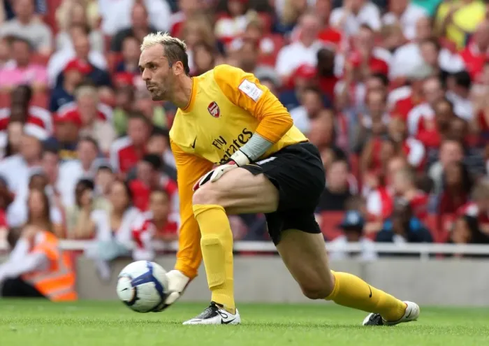 Framed Print : Arsenal's Triumph: Manuel Almunia's Perfect Game - 3-0 Victory Over Rangers