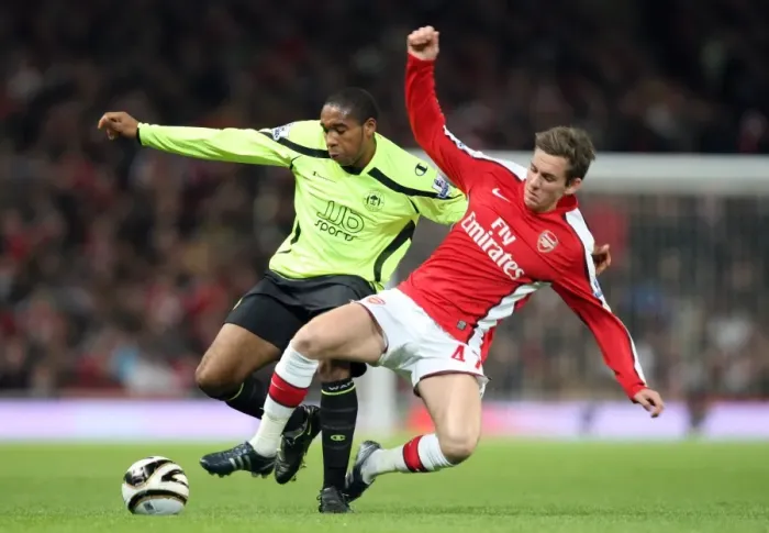 Framed Print : Arsenal's Triumph: Mark Randall's Dominance Over Wilson Palacios in the Carling Cup Clash (3-0) Framed Print : Arsenal's Triumph: Mark Randall's Dominance Over Wilson Palacios in the Carling Cup Clash (3-0)