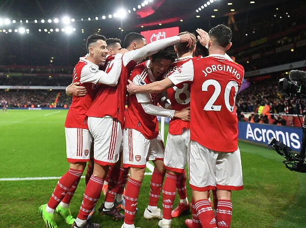 Arsenal's Triumph: Martinelli, Odegaard, Jorginho Celebrate Goal Against Manchester City (2022-23)