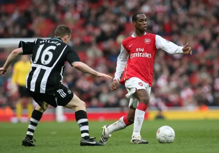 Framed Print : Arsenal's Triumph over Newcastle United: Clash between Hoyte and Milner in the FA Cup Fourth Round (2008), Arsenal 3:0 Framed Print : Arsenal's Triumph over Newcastle United: Clash between Hoyte and Milner in the FA Cup Fourth Round (2008), Arsenal 3:0
