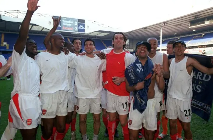 Framed Print : Arsenal's Triumph: Premier League Victory at White Hart Lane, 2004 Framed Print : Arsenal's Triumph: Premier League Victory at White Hart Lane, 2004