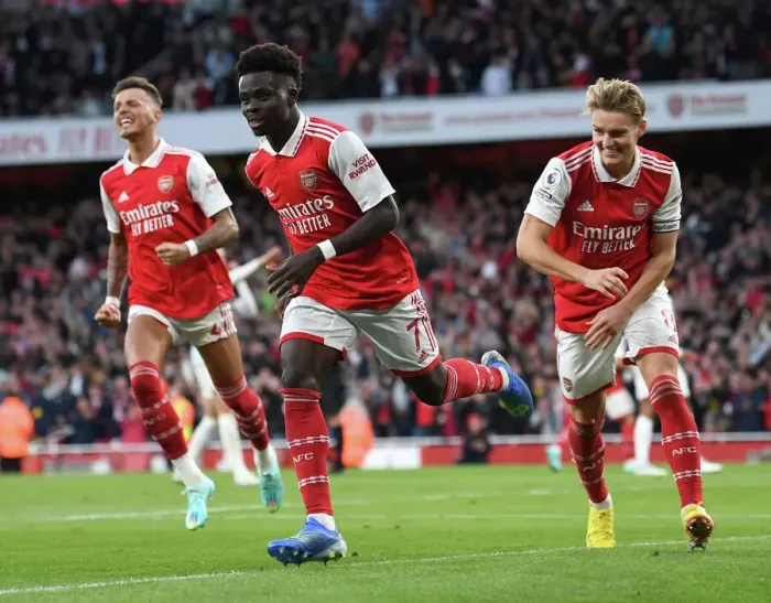 Framed Print : Arsenal's Triumph: Saka Scores Third in Arsenal FC vs. Liverpool FC (2022-23)