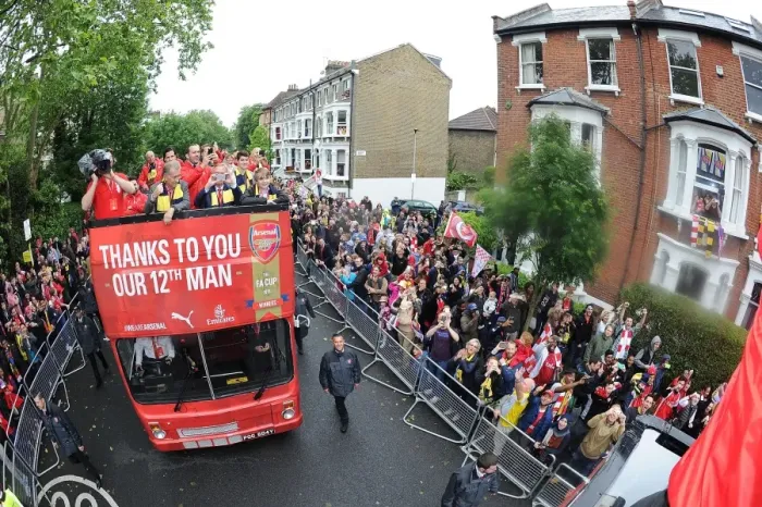 Framed Print : Arsenal's Triumphant FA Cup Parade through London, 2015 Framed Print : Arsenal's Triumphant FA Cup Parade through London, 2015