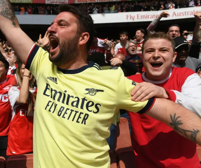 Framed Print : Arsenal's Triumphant Third Goal: Victory Celebration vs Manchester United (2021-22)