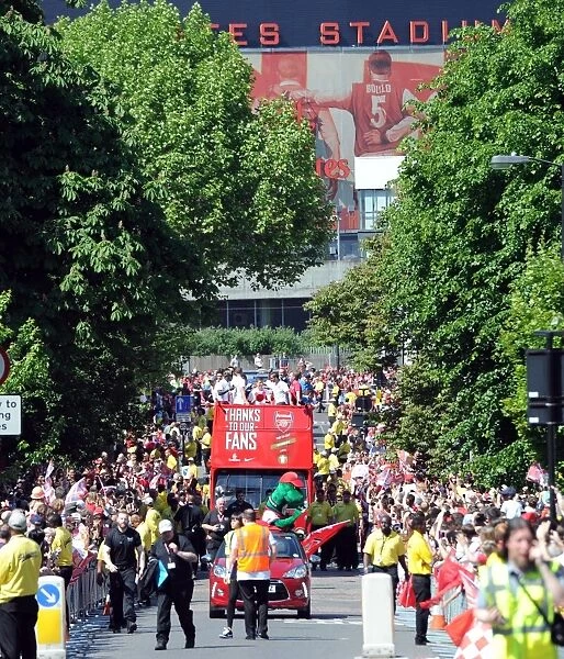Arsenal's Triumphant Parade: Celebrating Victory in Islington, May 18, 2014