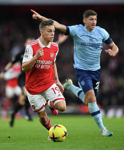 Arsenal's Trossard Scores the Difference: Arsenal's Victory over Brentford