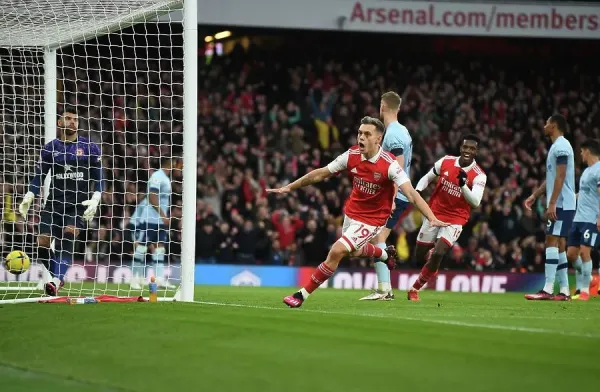 Arsenal FC Brentford FC Print, Art Prints, Posters