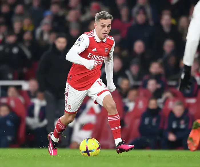 Framed Print : Arsenal's Trossard Shines: Outclassing Manchester United (2022-23) Framed Print : Arsenal's Trossard Shines: Outclassing Manchester United (2022-23)