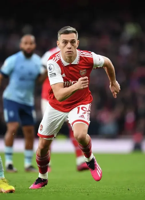 Framed Print : Arsenal's Trossard Shines: Premier League Triumph Over Brentford