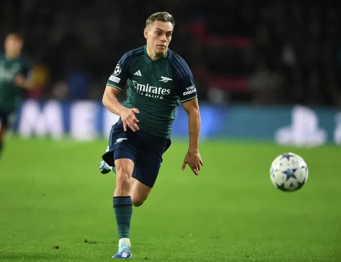 Framed Print : Arsenal's Trossard Stars in Champions League Showdown against PSV Eindhoven (2023-24)