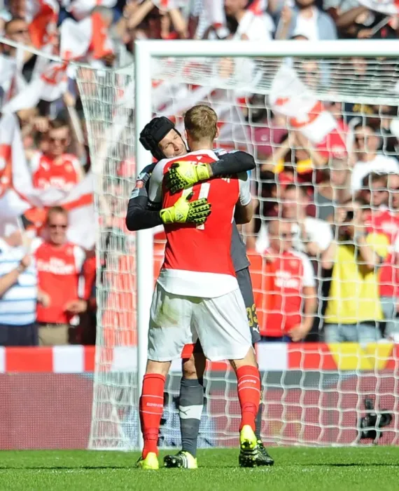 Framed Print : Arsenal's Unforgettable Embrace: Cech and Mertesacker Celebrate Community Shield Victory (2015-16)
