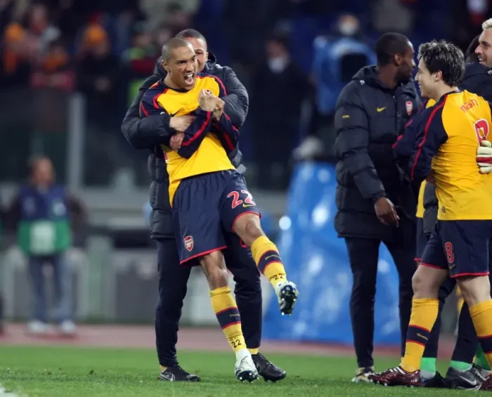 Framed Print : Arsenal's Unforgettable Penalty Shootout Victory: Clichy and Gibbs Celebrate